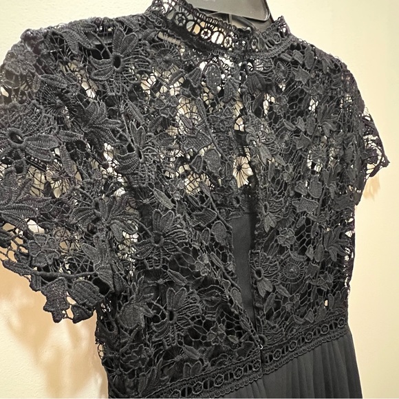 Zara party mini dress black lace bodice pleated skirt short sleeve small EUC - Picture 11 of 16